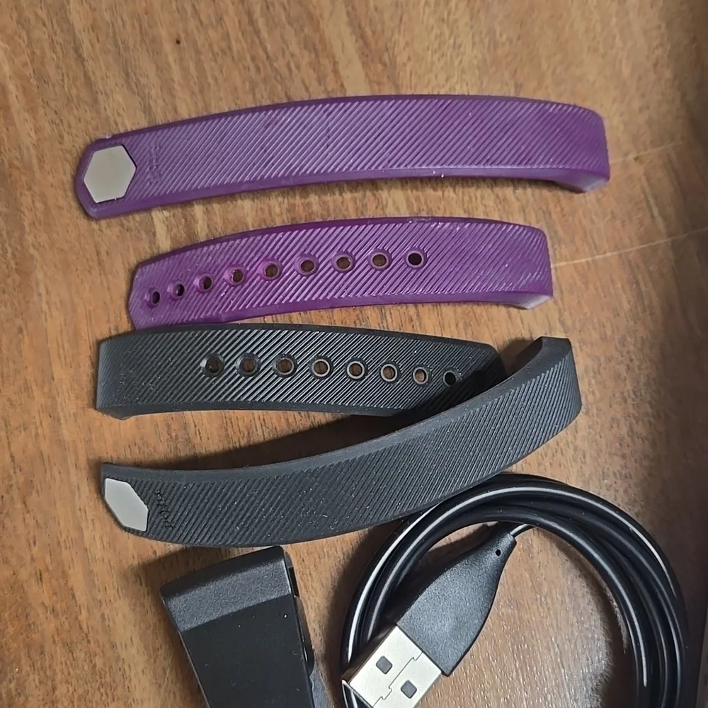 fitbit alta purple